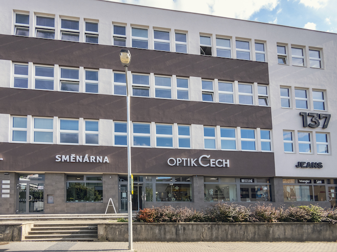 Komerční objekty